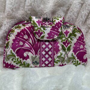 🌸 Vera Bradley Frame Wallet - Priscilla Pink (retired January 2013). 🌸